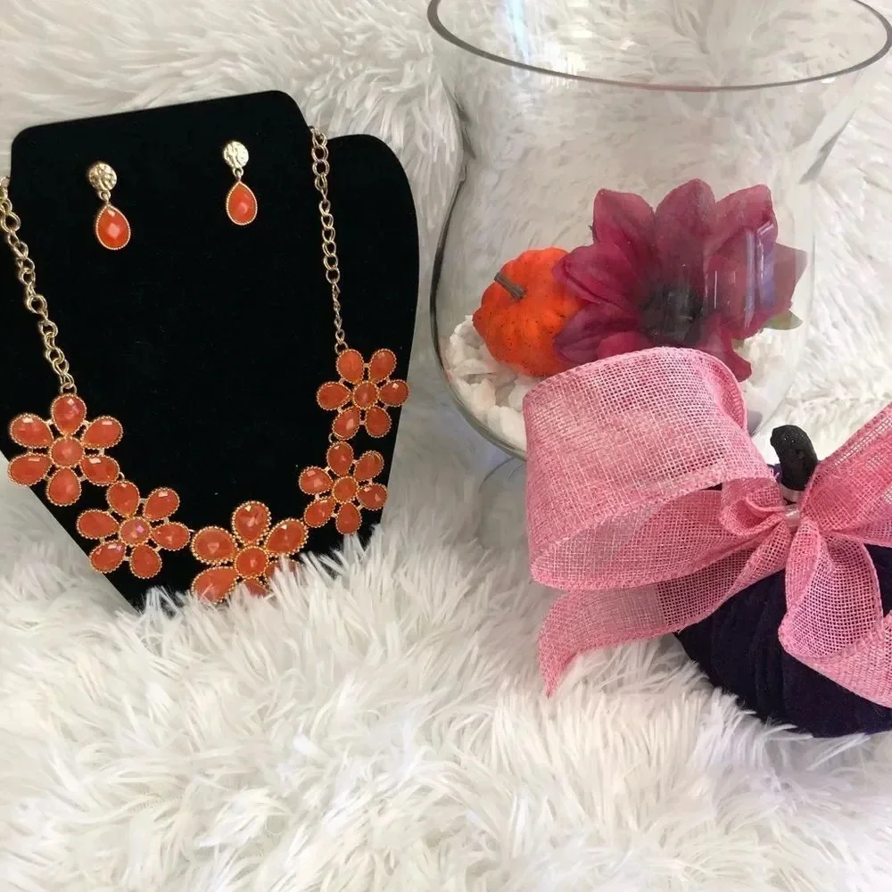 N/A orange flowers